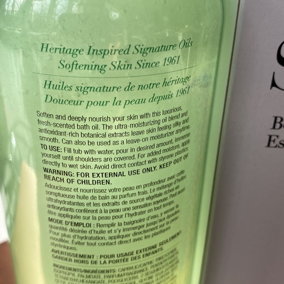 New in Box - Skin So Soft - Botanical Essence Bath Oil - Picture 2 of 3